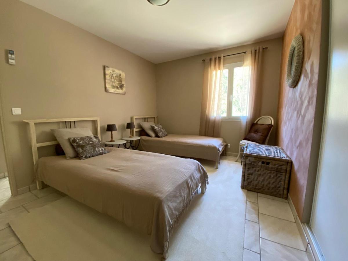 L'Eveil En Provence Bed & Breakfast Entrecasteaux Exterior foto