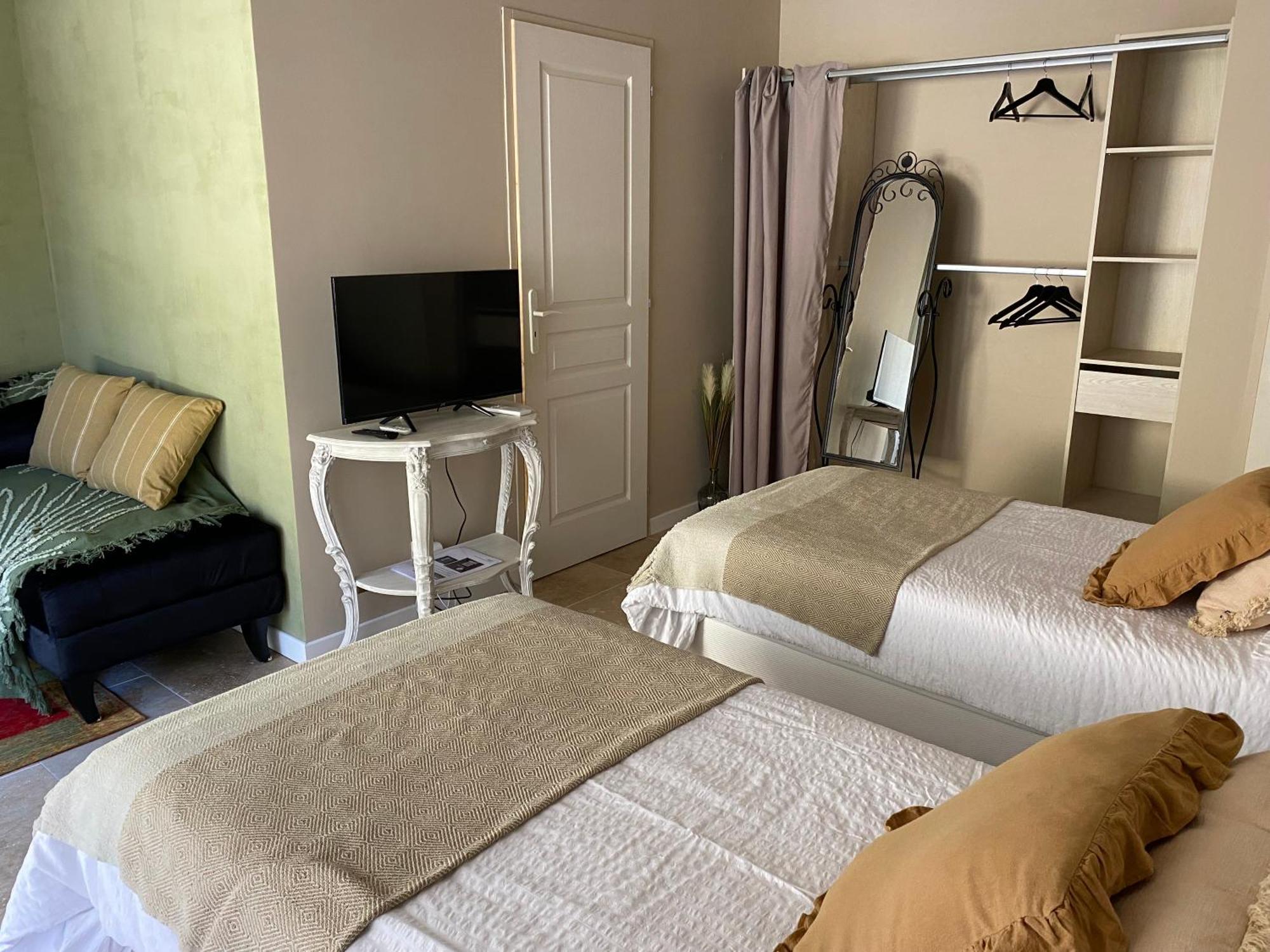 L'Eveil En Provence Bed & Breakfast Entrecasteaux Exterior foto